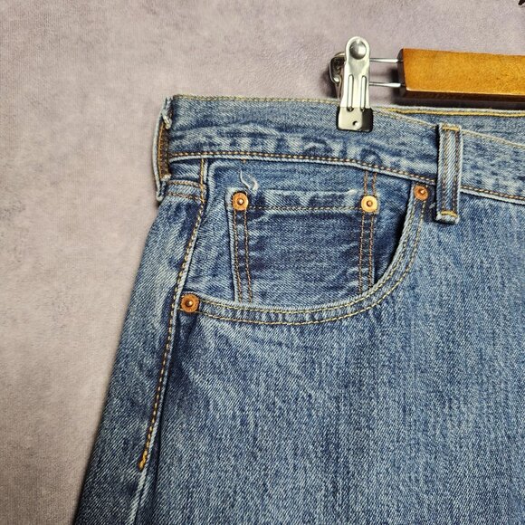 Levis 501 Jeans Mens 38x32 Straight Leg Button Fly Classic‎ Vintage Denim Pants - Picture 12 of 16